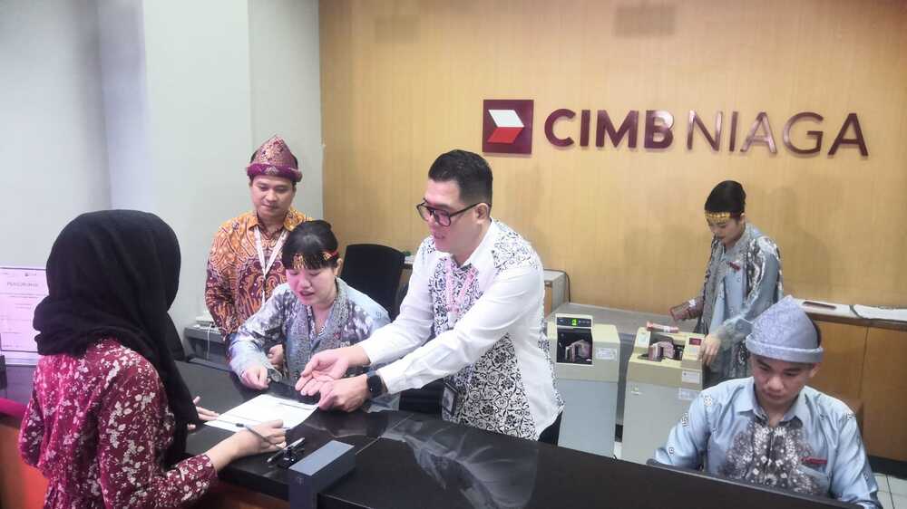 Ada Hadiah Spesial untuk Nasabah CIMB Niaga di Hari Pelanggan Nasional 2024