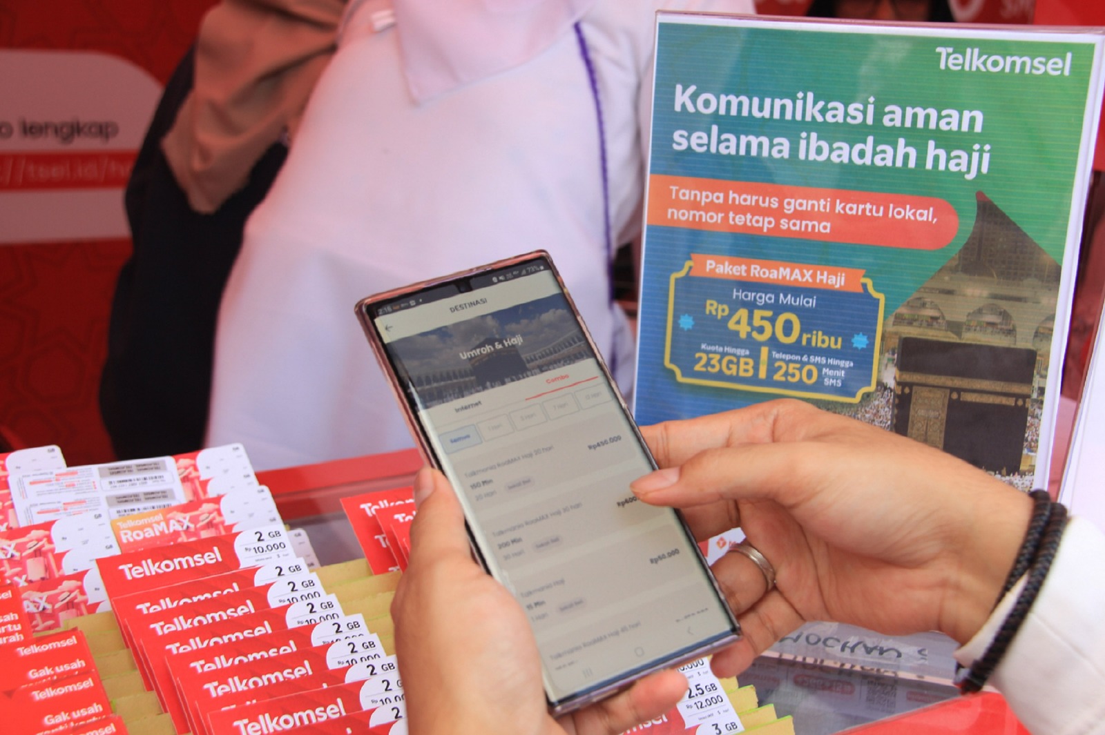 Telkomsel Hadirkan Paket RoaMAX Haji, Aktivasinya Nggak Ribet, Begini Caranya...
