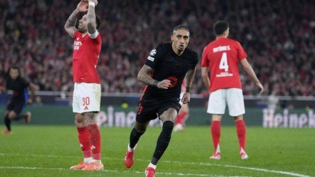 Main 10 Orang, Barcelona Bungkam Benfica di Kandang!