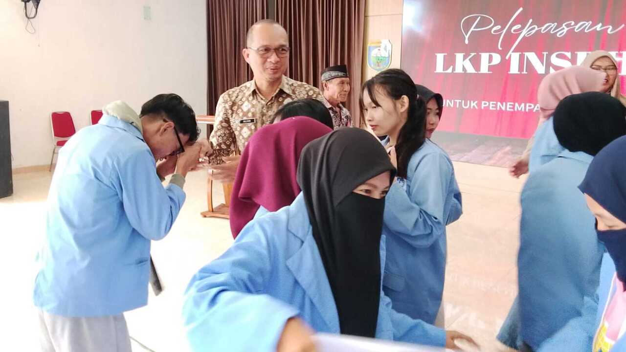 Pemkab OKU Lepas 21 Tenaga Kerja ke Tiga Perusahaan di Semarang