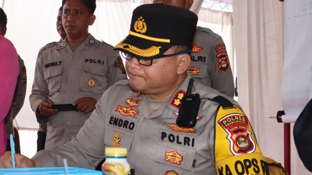 Pimpin Pengecekan Pos Pengamanan Operasi Lilin Musi 2024, Kapolres Prabumulih Cek Kesehatan Personel