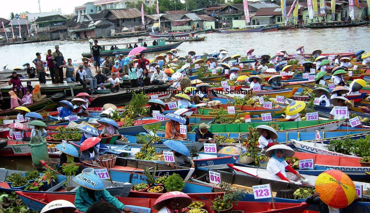 Potret Ekonomi dan Ketenagakerjaan Kalimantan Selatan: Menguak Kekayaan dari Pertanian Hingga Industri