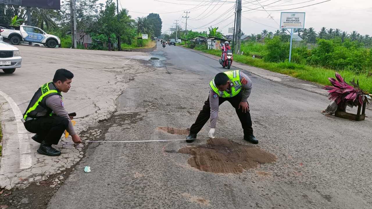 Kecelakaan Ganda di Jalan Raya Tugumulyo Lubuklinggau, Pensiunan PNS Tewas di Tempat