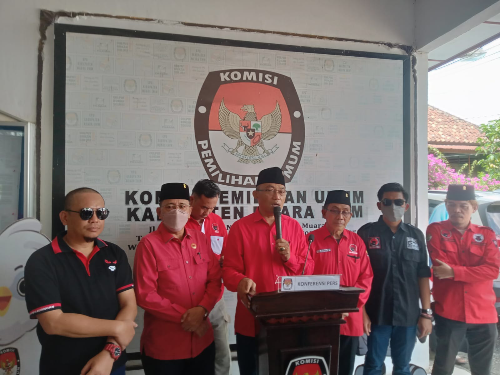 PDIP Parpol Pertama Daftarkan 45  Bacaleg DPRD ke KPU