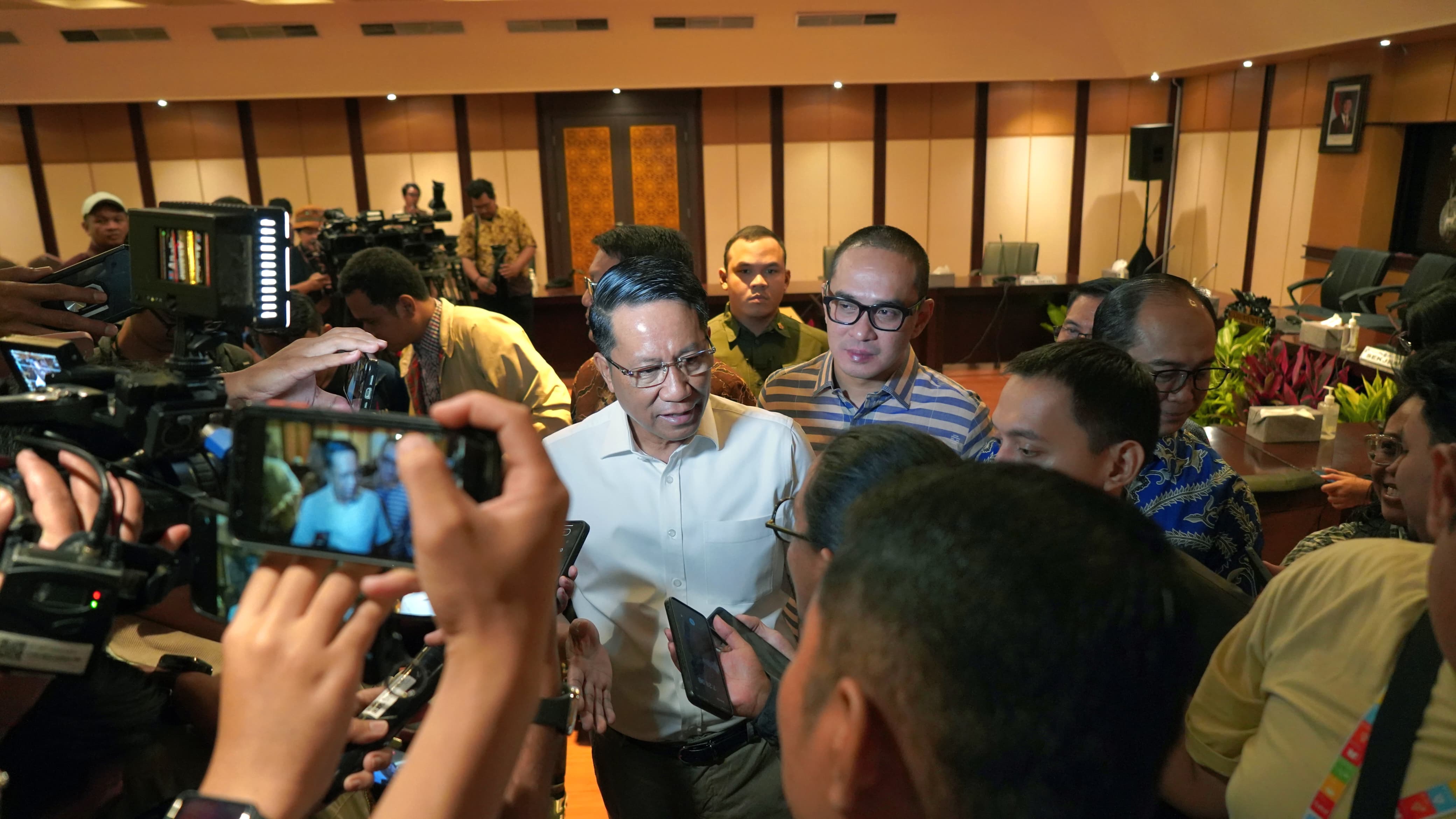 Menkum: Hasil Kolaborasi Semua Pihak, 80 Ribu Lebih Koperasi Desa/Kelurahan Merah Putih (KDMP) Disahkan Kemenk