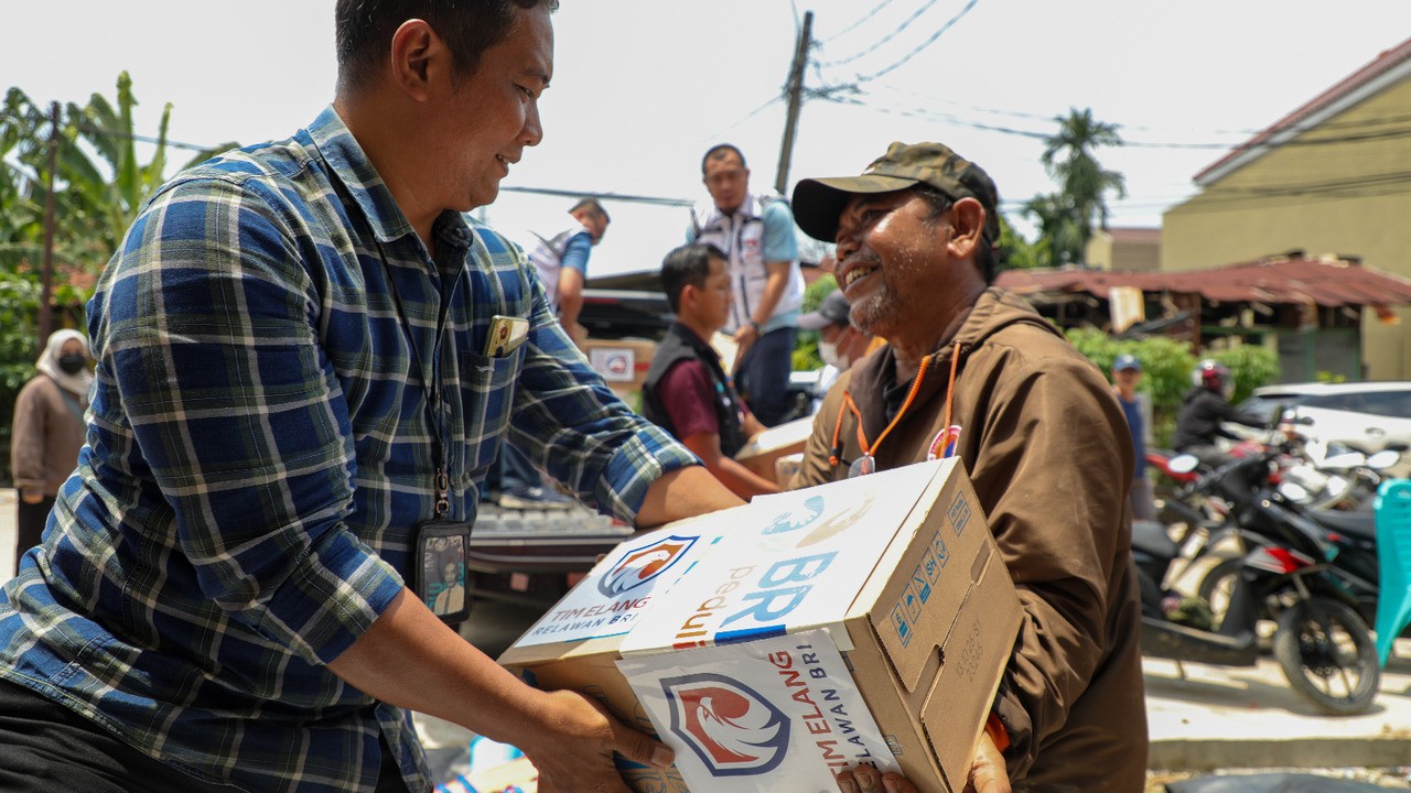 Tanggap Bencana Banjir Jabodetabek, BRI Peduli Gerak Cepat salurkan Bantuan 