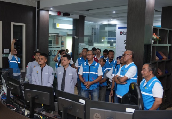 Direktur Teknologi, Engineering, dan Keberlanjutan PT PLN (Persero) Tinjau Distribution Control Center dan HSS