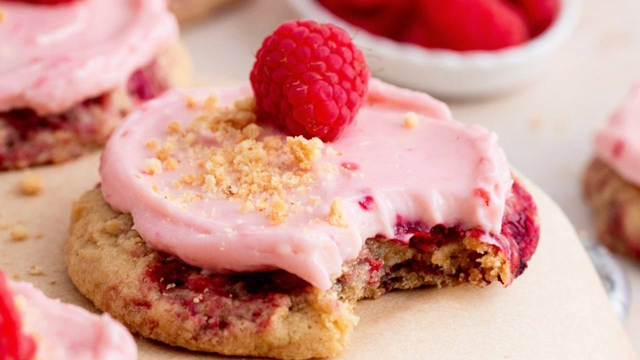 Raspberry Cookies : Camilan Sehat Berbahan Alami yang Siap Mengguncang Pasar Kue Indonesia