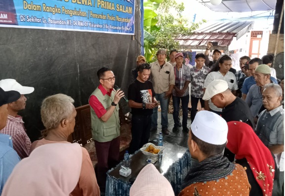 Emak-Emak di Palembang Antusias, Ratu Dewa-Prima Salam Janjikan Seragam Sekolah  dan PBB Gratis