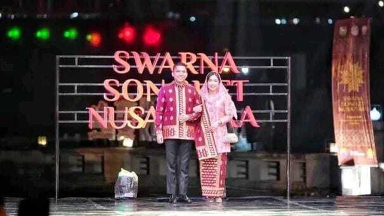 Bupati Ogan Ilir Hadiri Pagelaran Busana Swarna Songket Nusantara, Pakai Batik Motif Ini