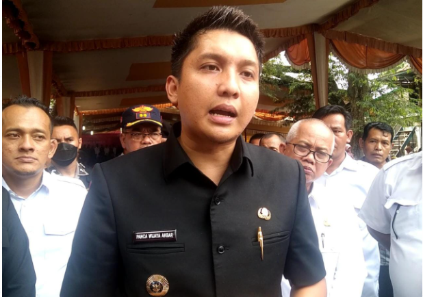 Begini Respon Bupati Panca Terkait Banyaknya Proyek Pembangunan Di OI Yang Dinilai Buruk