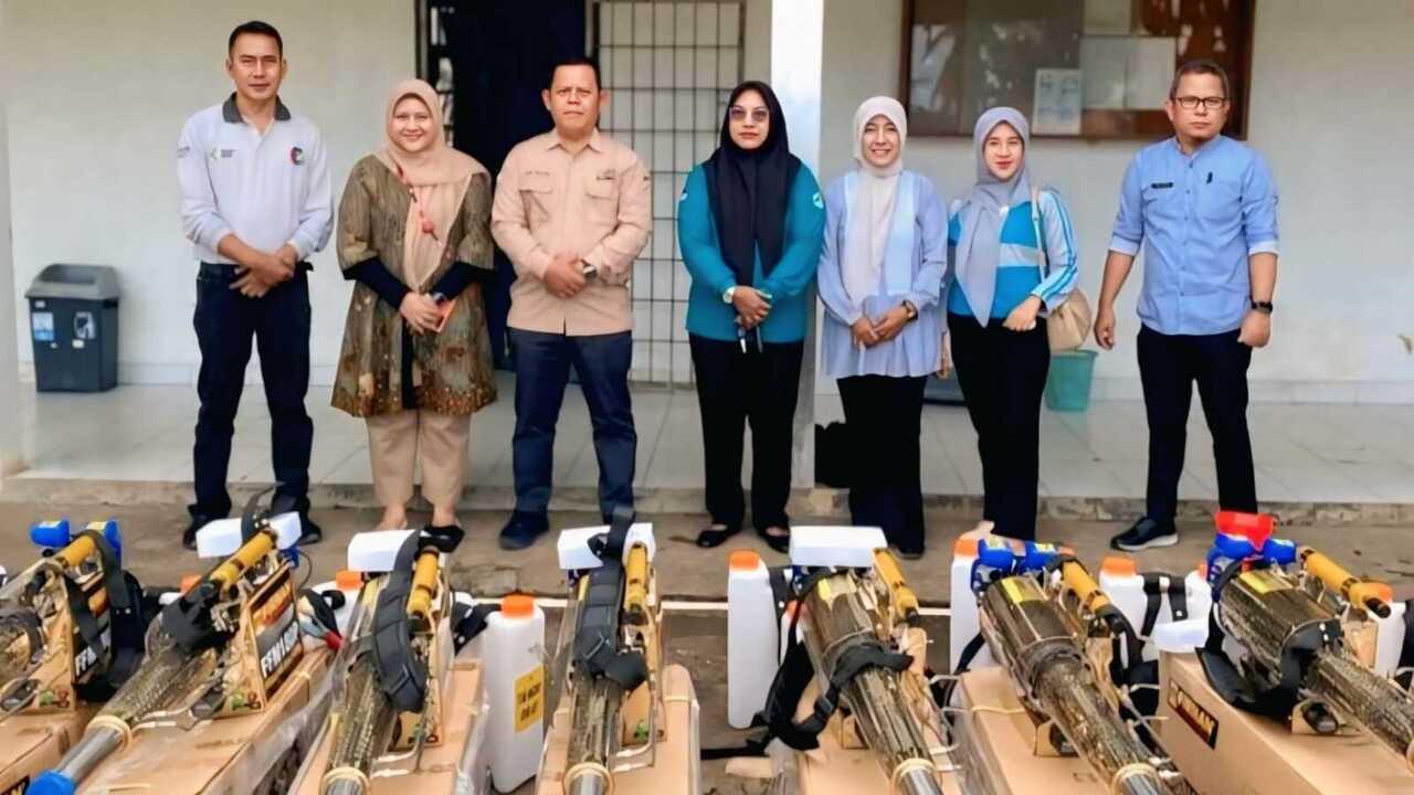 Dinkes OKU Distribusikan 18 Unit Alat Fogging ke Puskesmas