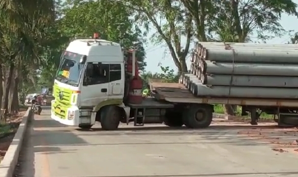 Jalan Soekarno Hatta Palembang Macet Total Sampai 2 Kilometer, Ternyata Disebabkan Ini…