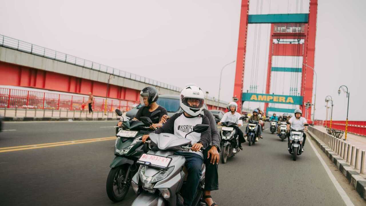 Rasakan Akselerasi Instan dengan Yamaha Gear Ultima 125 Hybrid, Si Skutik Cerdas. 