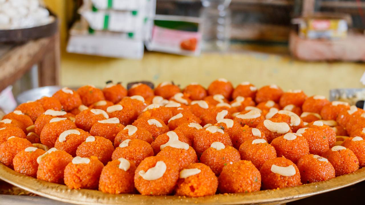Ladoo : Manisnya Tradisi India dalam Setiap Gigitan