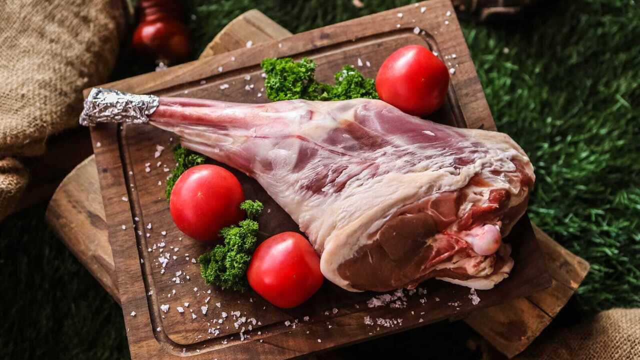 Wajib Tahu! Ini Manfaat dan Bahaya Makan Daging Kambing Berlebihan