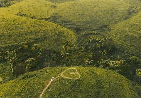 Yuk Nikmati Keindahan Bukit Teletubbies Hill di Nusa Penida, Pesona Alam dengan Titisan Surga