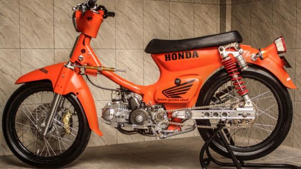 Honda C70: Ikon Klasik yang Tak Pernah Pudar