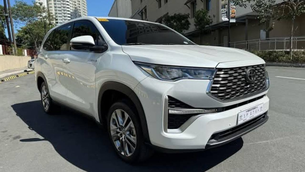 Mengapa Kijang Innova Zenix Lebih Laku di Pulau Jawa Dibanding Innova Reborn? Ini Alasannya!