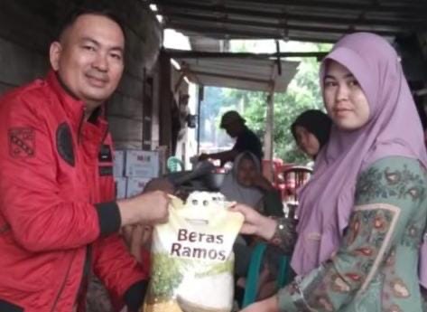Kapolsek Tebing Tinggi Kunjungi Rumah Almarhum Hendra Wijaya, Radha Ulandari : Semoga Pelaku Segera Ditangkap