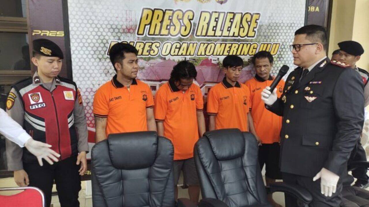 Curi Sawit, Empat Sekawan Warga Desa Merbau OKU Diciduk Polisi