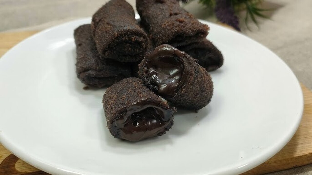 Risol Coklat Lumer Jadi Tren Kuliner, Perpaduan Gurih dan Manis yang Memikat Pecinta Jajanan