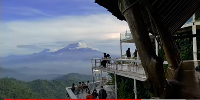 Ada Café di Atas Awan di Tumpeng Menoreh Yogyakarta, Nikmati Liburan Eksotis di Bukit Terindah