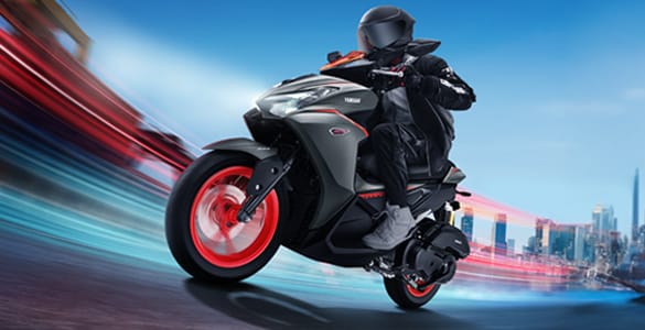 Gaya Balap & Fitur TURBO, AEROX ALPHA Jadi Raja Skutik Sport 2025. 