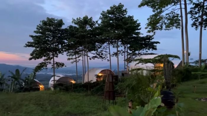 Sejuknya Udara Ciremai Land Glamping: Mengundang Keinginan untuk Bangun Lebih Awal