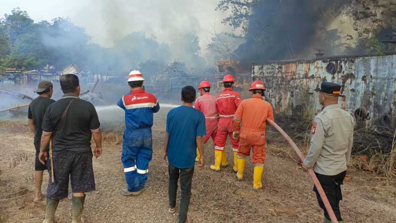 Sekitar 10 Hektare Lahan Terbakar, Tim Gabungan Berjibaku Jinakkan Api 