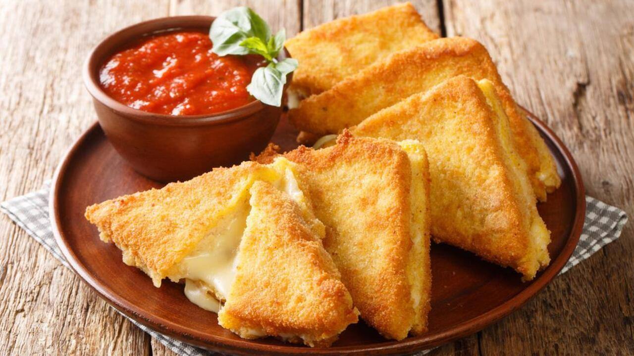 Fenomena Roti Goreng Isi Keju : Camilan Kekinian yang Bikin Ketagihan