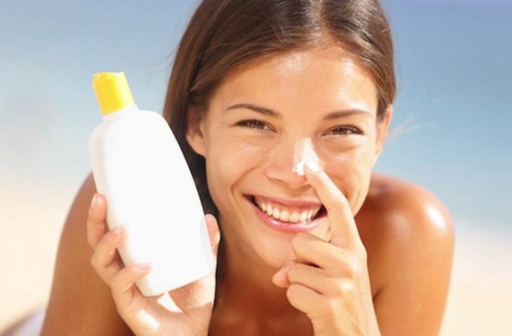 5 Sunscreen Lokal yang Bagus untuk Pemula, Ada yang Cuma 20 Ribuan Loh!