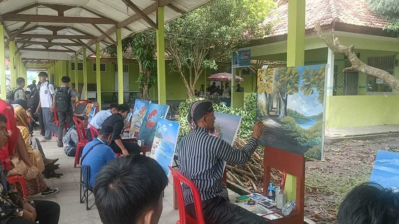 Wujudkan Semangat Perjuangan: Guru dan Siswa SMKN 2 Kayuagung Berlomba, Warnai Peringatan Hari Pahlawan