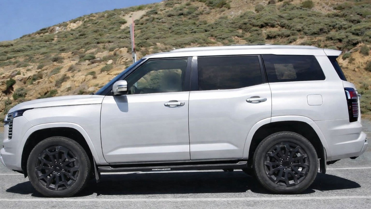 Gebrakan Baru Mitsubishi! Mitsubishi Montero Sport 2026 Siap Jadi Raja SUV Diesel + Hybrid