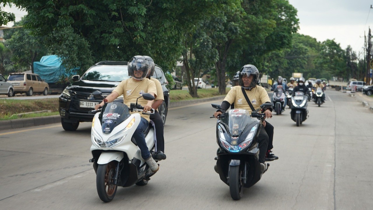 Poster Tubuk yang Benar Saat Berkendara Mengurangi Rasa Lelah
