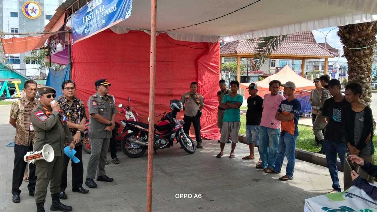 Diduga Tanpa Izin, Bazar Ramadan di Alun-Alun Merdeka Lubuklinggau Ditertibkan Pol PP
