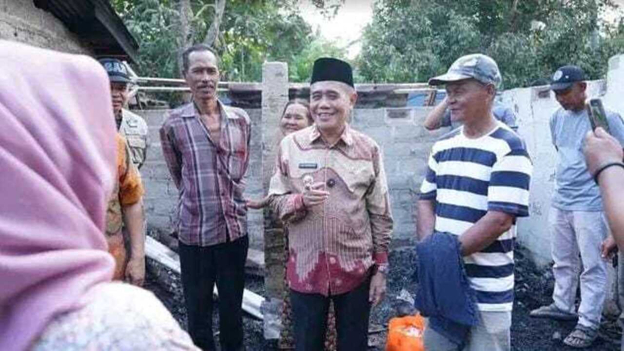 Salurkan Bantuan Pasca Kebakaran Rumah di Sungai Pinang III, Ini Pesan Wabub Ardani