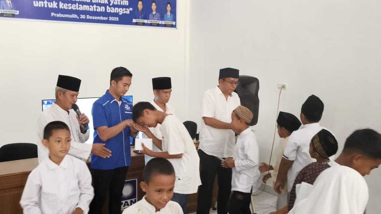 Tutup Tahun 2025, DPD PAN Prabumulih Gelar Doa Bersama dan Santuni Anak Yatim
