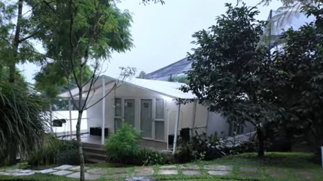 Liburan Anti Ribet ala Hotel di Tengah Hutan: Glamping Seru di Leuweung Geledegan Ecolodge Bogor