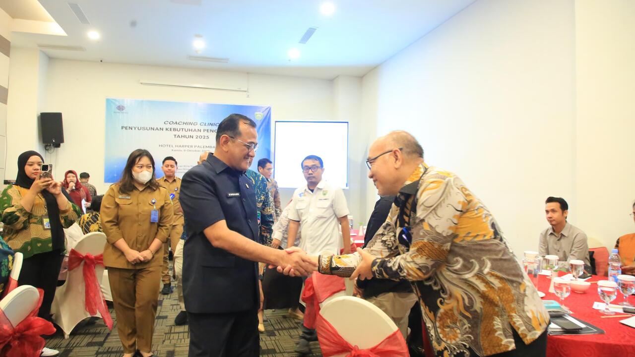 Sekda Edward Candra Buka Coaching Clinic Pengantar Kerja untuk Tingkatkan Kualitas SDM Sumsel