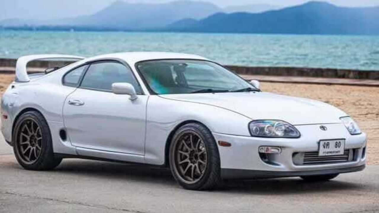 1997 Toyota Supra: Legenda Otomotif Jepang yang Tak Terlupakan.