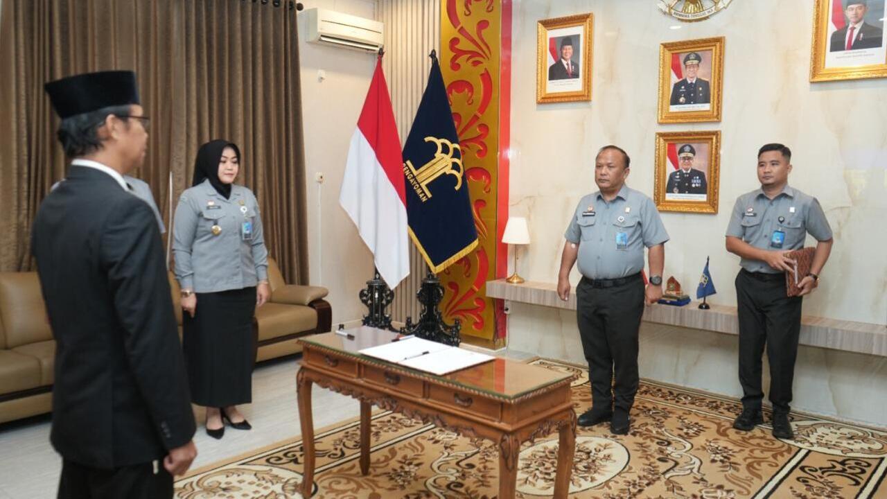 Kakanwil Kemenkum Sumsel Lantik Notaris Pengganti, Jamin Pelayanan Kenotariatan
