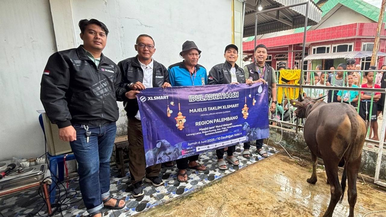Rayakan Idul Adha 1446 H, XLSMART Salurkan 112 Ekor Hewan Kurban ke Berbagai Wilayah