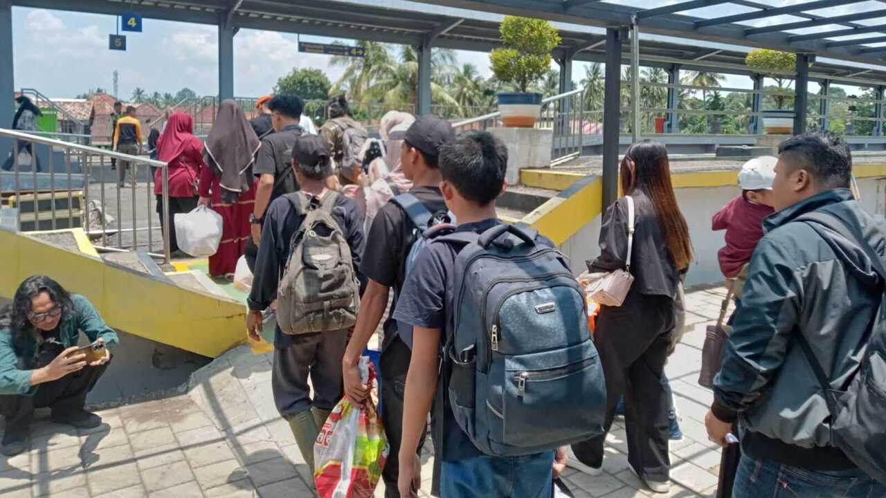 Lonjakan Penumpang Lebaran, KAI Tambah 1 Kereta 