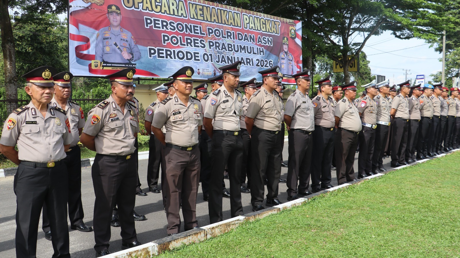 62 Personel Polres Prabumulih Naik Pangkat, Kapolres Tegaskan Bukan Hadiah Tapi Amanah dan Tanggung Jawab