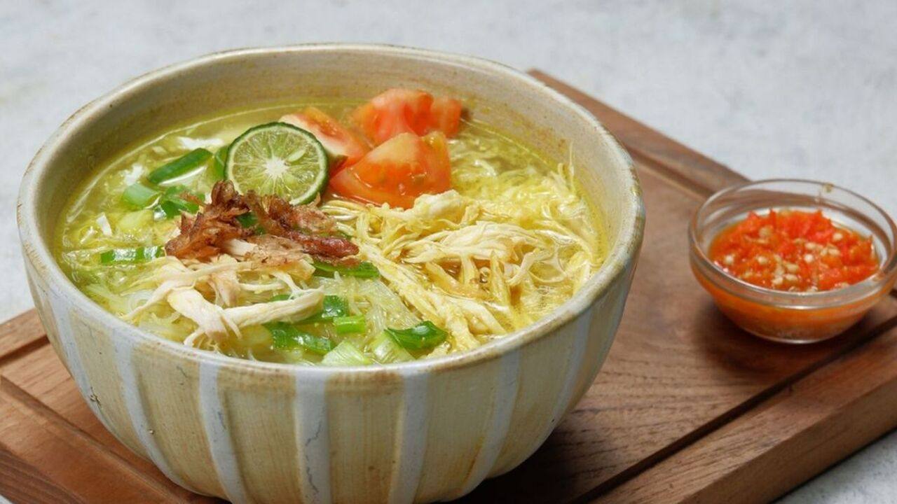 Soto Ayam, Semangkuk Hangat Tradisi yang Tak Lekang oleh Zaman