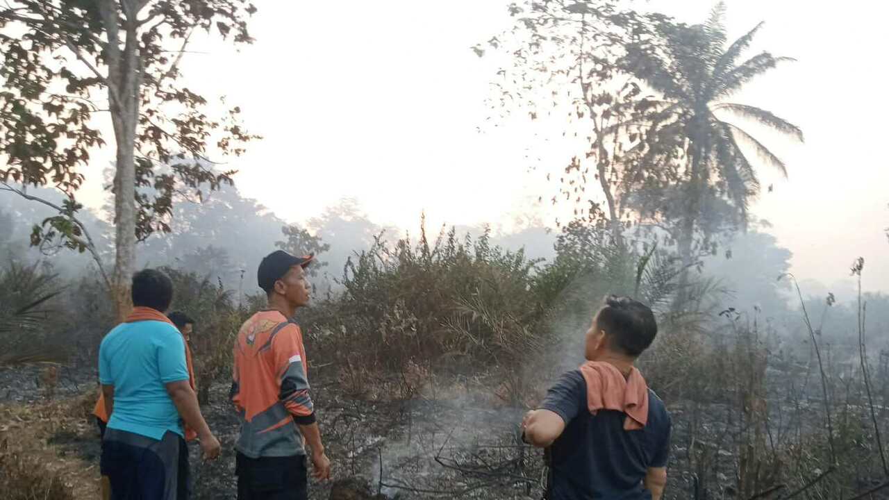 Karhutla Melanda 10 Hektare Lahan Pemadaman Terkendala Akses dan Sumber Air