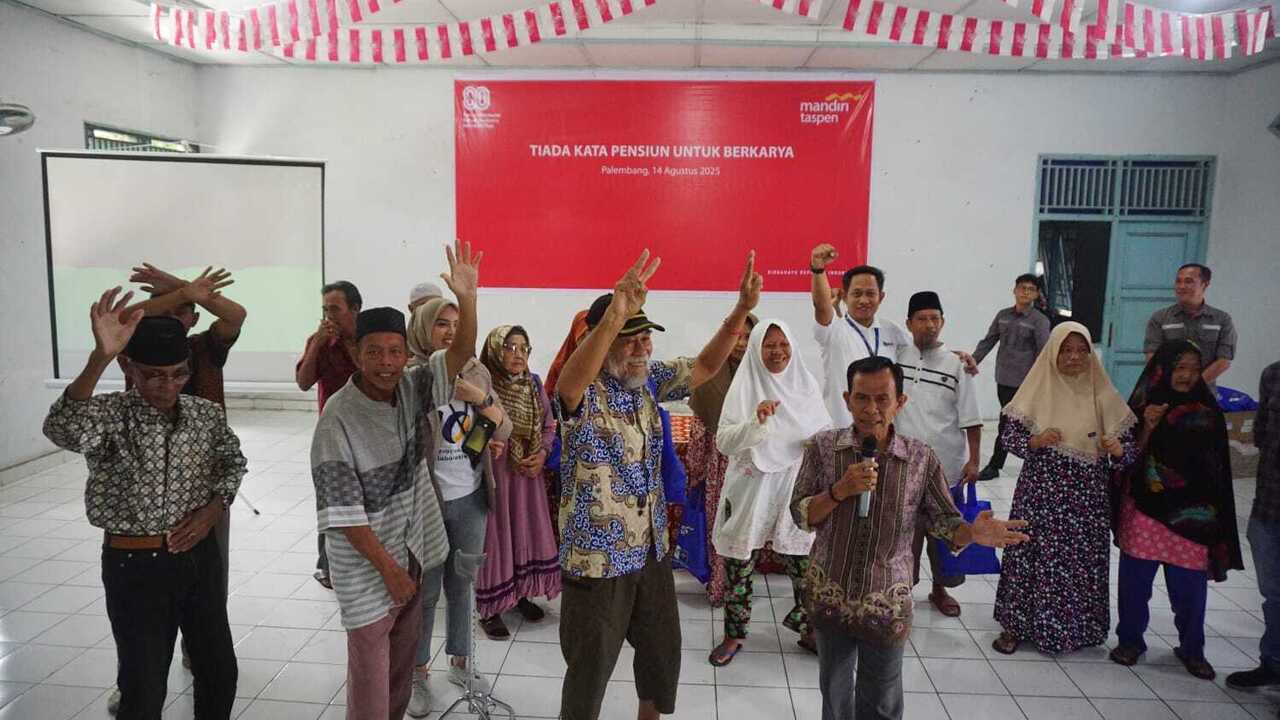 Bank Mandiri Taspen Gelar Aksi Peduli Lansia dan Perayaan 17 Agustusan di Berbagai Kota Sambut HUT ke-80 RI