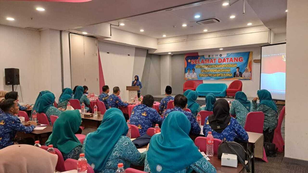 Gelar Sosialisasi dan Bimtek, Eti Agustina: Medsos dan Pinjol Pemicu Utama KDRT di Prabumulih