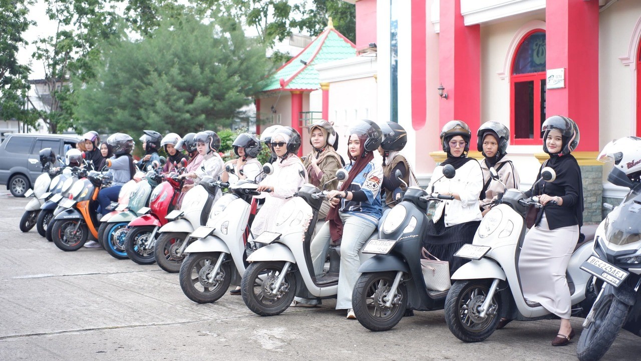 Hijabers Serenity Ride, Astra Motor Sumsel Hadirkan Ngabuburit Seru bagi Komunitas Scoopy